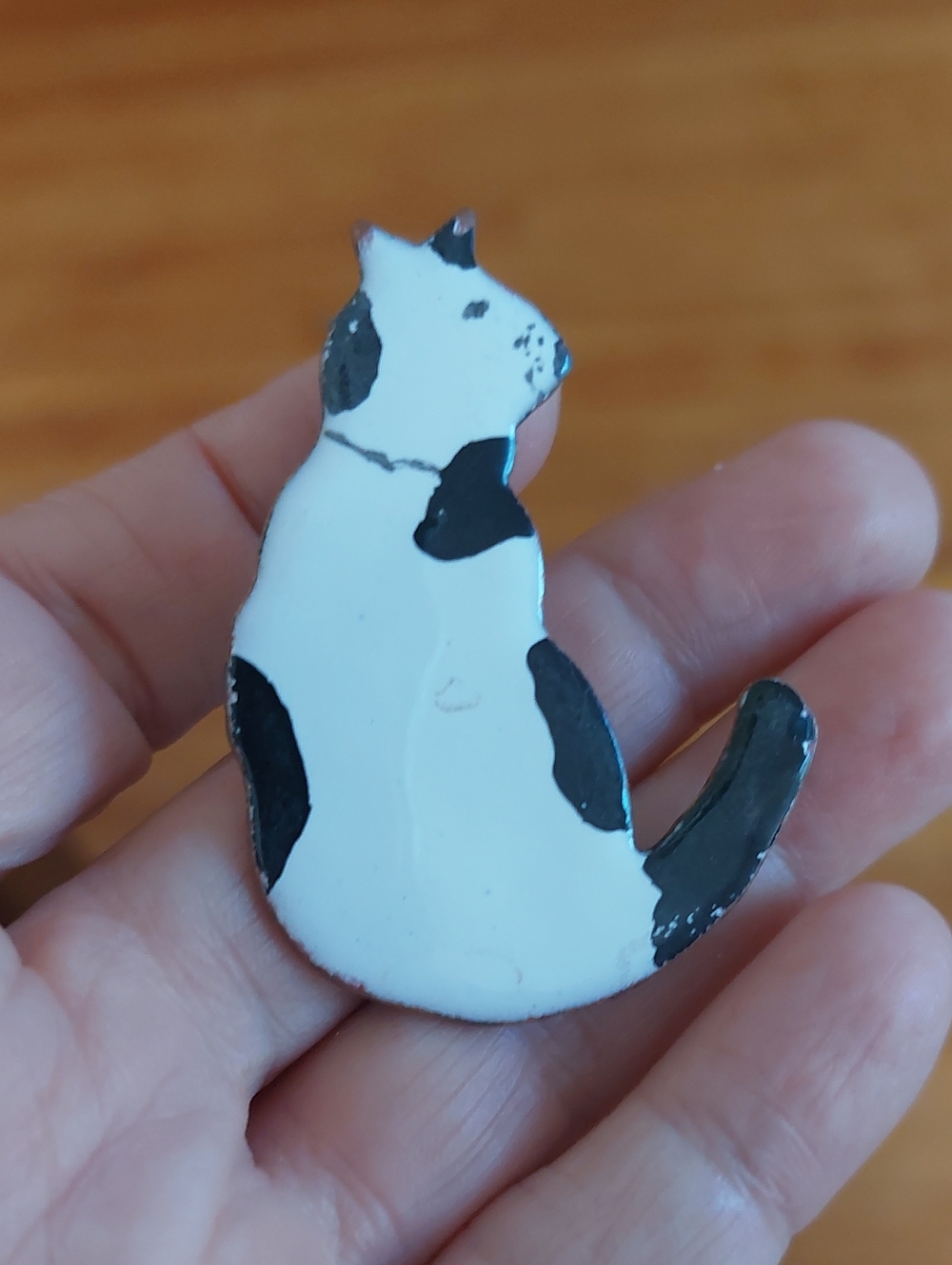 Vintage Mid Century Enamel on Copper Tuxedo Cat Brooch Pin